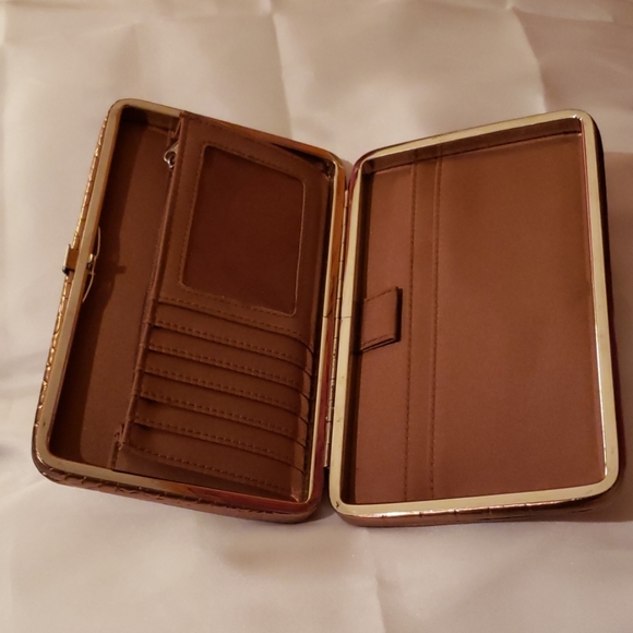 Wallet - Picture 2 of 2